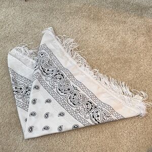 White Paisley Fringe Bandana Scarf -- NEVER WORN